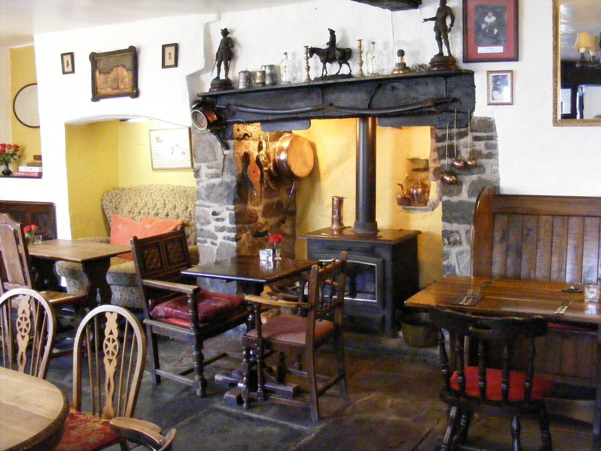 The Tree Inn 뷰드 외부 사진